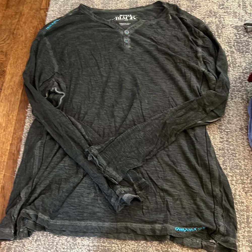Buckle Black Henley